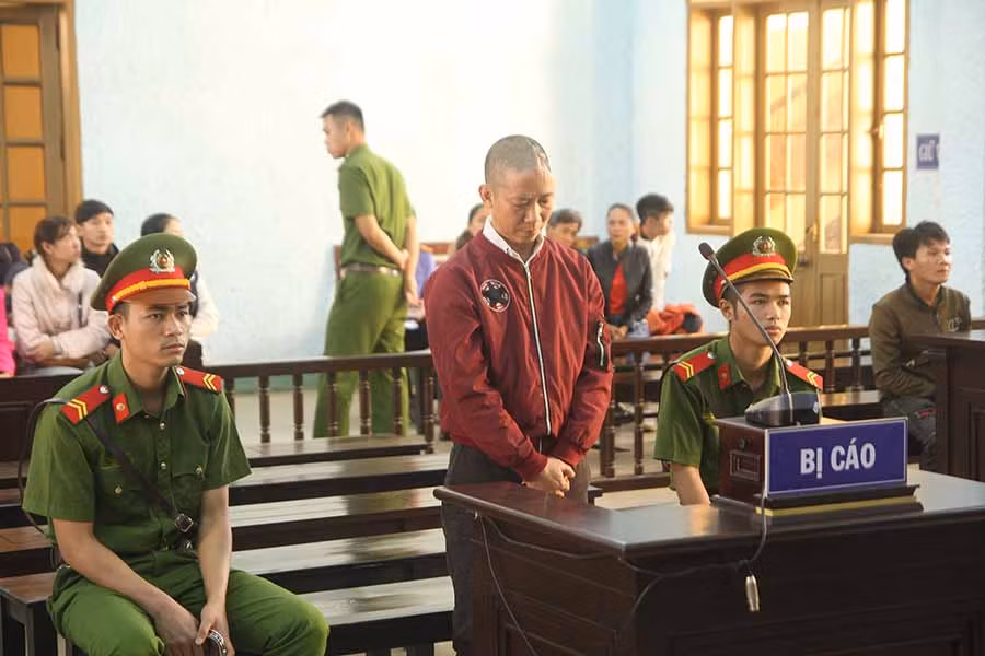  Bị cáo Lê Văn Khánh tại phiên tòa. Ảnh: L.V.N