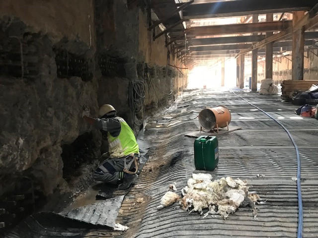 Dự án xây dựng tuyến đường sắt đô thị số 1 bắt đầu khởi công từ tháng 8.2012, với 4 gói thầu chính đang triển khai, trong đó 3 gói thầu xây lắp chính gồm các gói thầu số 1a, 1b xây dựng đoạn ngầm, gói thầu số 2 xây dựng đoạn trên cao và gói thầu số 3 về thiết bị, đầu máy toa xe.