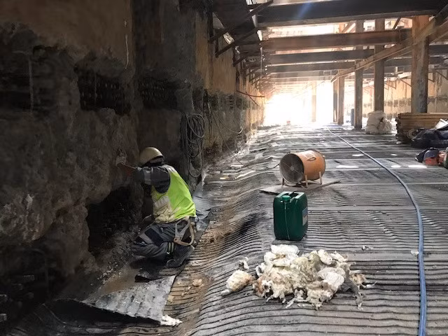 Dự án xây dựng tuyến đường sắt đô thị số 1 bắt đầu khởi công từ tháng 8.2012, với 4 gói thầu chính đang triển khai, trong đó 3 gói thầu xây lắp chính gồm các gói thầu số 1a, 1b xây dựng đoạn ngầm, gói thầu số 2 xây dựng đoạn trên cao và gói thầu số 3 về thiết bị, đầu máy toa xe.