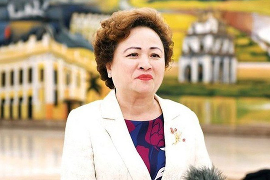 Bà Nguyễn Thị Nga bất ngờ rời ghế Chủ tịch HĐQT Hapro, doanh nghiệp sở hữu gần 100 mảnh đất vàng Hà Nội. Ảnh: TL Bà Nguyễn Thị Nga bất ngờ rời ghế Chủ tịch HĐQT Hapro, doanh nghiệp sở hữu gần 100 mảnh đất vàng Hà Nội. Ảnh: TL