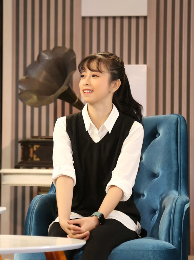 Châu Tuyết Vân thường xuyên nhận được tin nhắn tán tỉnh trên mạng / Ảnh: BTC