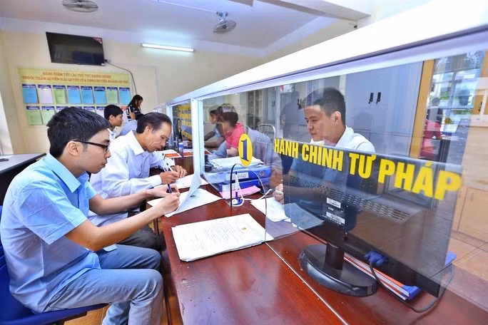 Để tính được số thuế nộp hàng tháng, cán bộ, công chức phải biết được thu nhập tính thuế và thuế suất