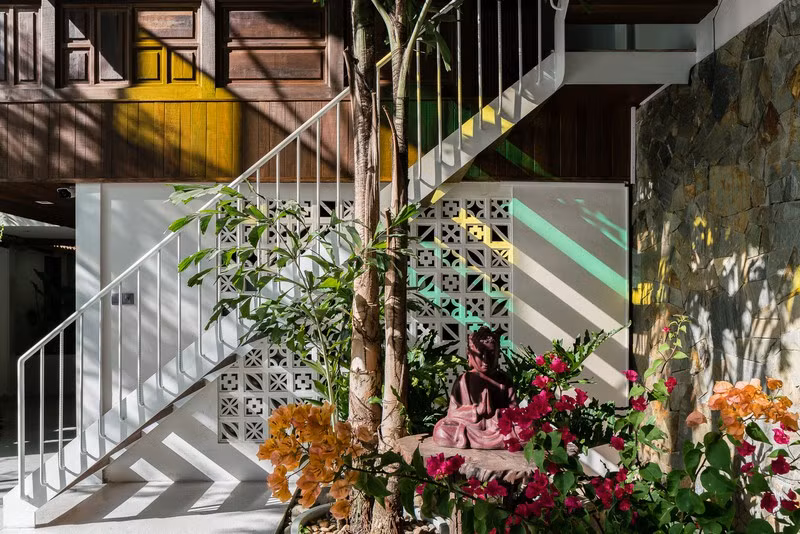 Tạo điều kiện cho cây cối phát triển đồng thời cũng mang lại nguồn năng lượng tích cực cho các thành viên trong gia đình. Tạo điều kiện cho cây cối phát triển đồng thời cũng mang lại nguồn năng lượng tích cực cho các thành viên trong gia đình.