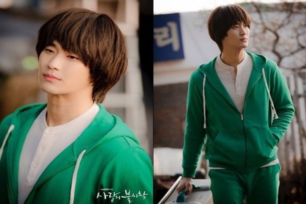  Là bộ phim đang rất hot với khán giả, kể về mối tình giữa anh lính Triều Tiên và nữ tài phiệt xinh đẹp người Hàn, 