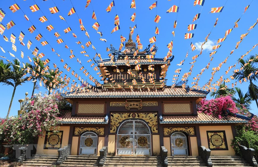 Với những dấu ấn mang phong cách riêng, kiến trúc của chùa Bửu Minh chính là sự kết hợp giữa hiện đại mà không mất đi phần cổ kính. (Ảnh: Thành Đạt/TTXVN)