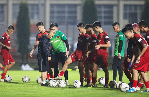 Thử thách đang chờ đợi HLV Park Hang Seo cùng đội tuyển VN trước trận đấu quan trọng với chủ nhà Malaysia - Ảnh: ANH HOÀNG Thử thách đang chờ đợi HLV Park Hang Seo cùng đội tuyển VN trước trận đấu quan trọng với chủ nhà Malaysia - Ảnh: ANH HOÀNG