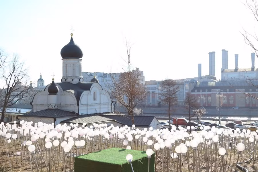 Nhà thờ Thánh Ana thụ thai là một trong những nhà thờ lâu đời nhất ở Moskva, được xây dựng vào giữa thế kỷ 16. (Ảnh: Duy Trinh/TTXVN) Nhà thờ Thánh Ana thụ thai là một trong những nhà thờ lâu đời nhất ở Moskva, được xây dựng vào giữa thế kỷ 16. (Ảnh: Duy Trinh/TTXVN)