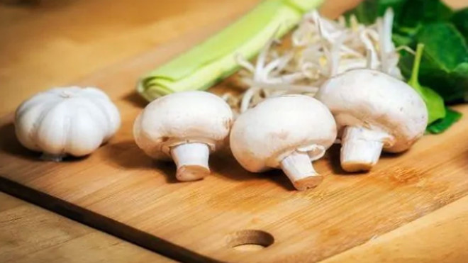 Nấm có những lợi ích sức khỏe tuyệt vời, có khả năng chống ung thư, bảo vệ tim, tăng cường khả năng miễn dịch... - Ảnh minh họa: Shutterstock