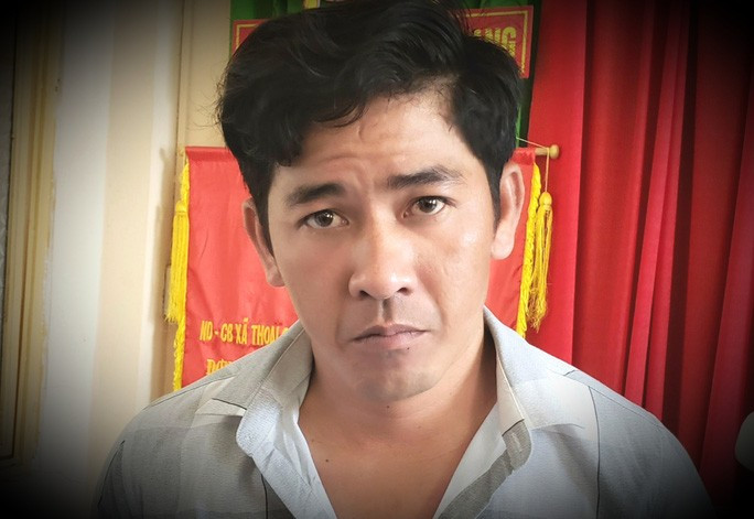 Từ trên xuống là Vĩ, Thanh Phong và Văn Phong tại thời điểm vừa bị bắt. Ảnh do Công an cung cấp Từ trên xuống là Vĩ, Thanh Phong và Văn Phong tại thời điểm vừa bị bắt. Ảnh do Công an cung cấp