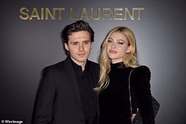 Cô từng hẹn hò Anwar Hadid – em trai của người mẫu Bella Hadia.