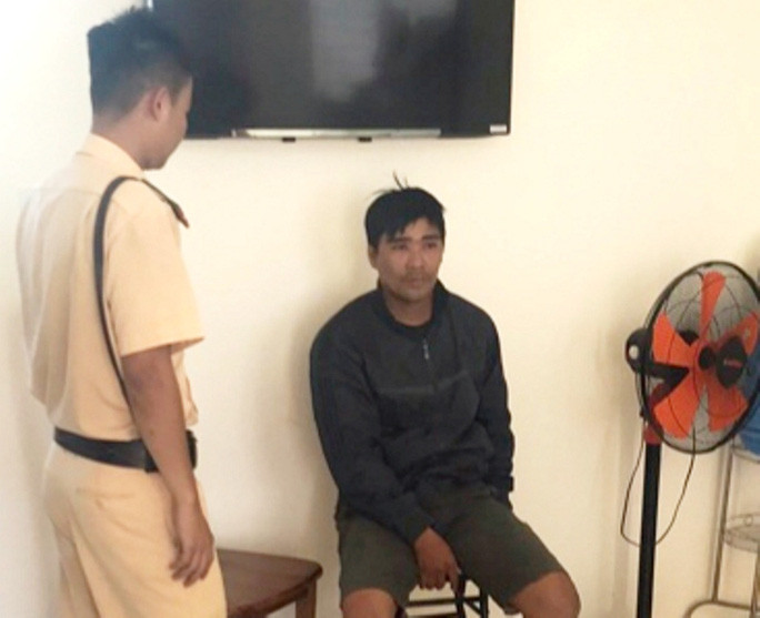 Tên cướp đã bị lực lượng chức năng tỉnh Lâm Đồng bắt giữ.  Tên cướp đã bị lực lượng chức năng tỉnh Lâm Đồng bắt giữ.