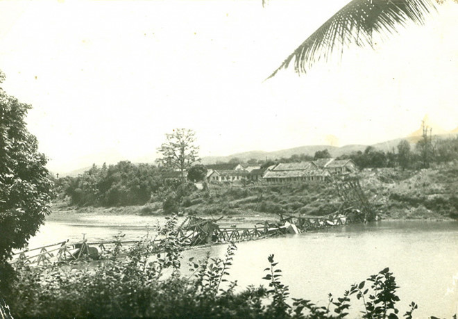 Cầu Cốc Lếu bị Trung Quốc phá hủy - Ảnh: Tư liệu của tác giả