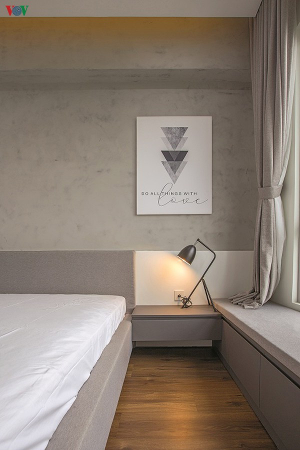 Việc trang trí vừa đủ tạo nên sự sinh động mà không gây rối rắm. Màu sắc mang lại cảm giác êm dịu. Việc trang trí vừa đủ tạo nên sự sinh động mà không gây rối rắm. Màu sắc mang lại cảm giác êm dịu.