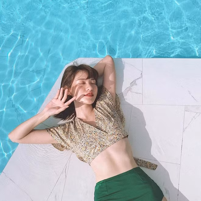 Thoa kem chống nắng dạng lỏng 15 - 20 phút trước khi ra ngoài