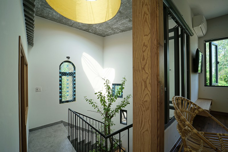 Điều hòa được lắp thêm phòng những hôm trời nắng. Điều hòa được lắp thêm phòng những hôm trời nắng.