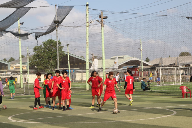Đây là nơi các cầu thủ nữ không chuyên được giao lưu, kết nối và cọ xát chuyên môn hay chỉ đơn giản là nâng cao sức khỏe - Khánh Nguyễn