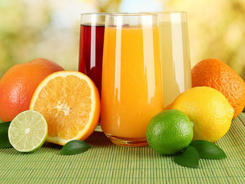 Phụ nữ từ 25 tuổi trở lên và ít vận động nên tiêu thụ khoảng 1.800 calo/ngày