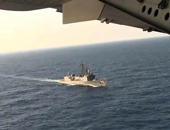 Các tàu và máy bay của Anh, Cyprus, Pháp, Hy Lạp và Mỹ đang nỗ lực tìm kiếm xác máy bay MS804 ở Địa Trung Hải.