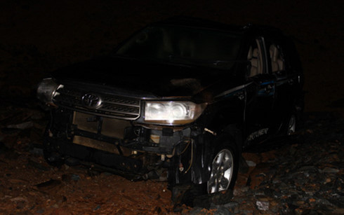 Lũ cuốn trôi chiếc xe Fortuner xuống đáy sông Bung