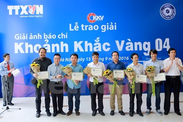 Lễ trao giải ảnh báo chí 