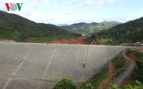 Sáng nay trời nắng-thuận tiện cho công tác tìm kiếm người bị nạn.