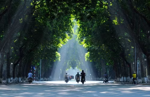 Hà Nội đứng thứ 13 trong top 20 thành phố có mức tăng trưởng du khách quốc tế nhanh nhất thế giới.