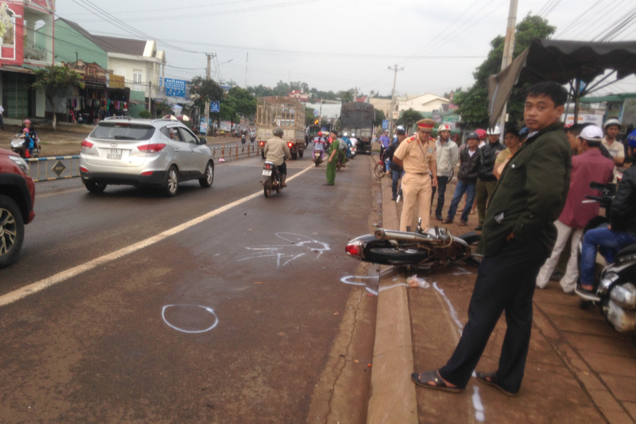 Nhiều vụ tai nạn giao thông thương tâm đến từ những tiếng còi xe chát chúa. Ảnh: L.V.N Nhiều vụ tai nạn giao thông thương tâm đến từ những tiếng còi xe chát chúa. Ảnh: L.V.N