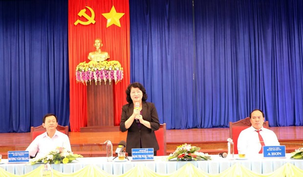 Phó Chủ tịch nước Đặng Thị Ngọc Thịnh phát biểu tại buổi làm việc với lãnh đạo huyện Đăk Tô (Kon Tum). (Ảnh: Cao Nguyên/TTXVN)