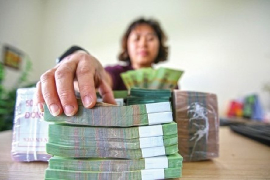 Lãi suất vay được dự báo sẽ được giảm thêm. Ảnh: Quang Duy Lãi suất vay được dự báo sẽ được giảm thêm. Ảnh: Quang Duy