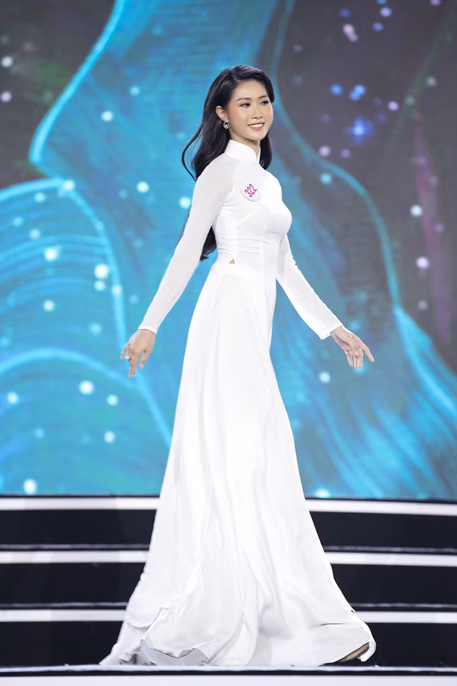 Trong chặng đường cuối Ngọc Ánh cần bứt phá hơn nữa để giành được vị trí tốt nhất trong đêm chung kết Hoa hậu Việt Nam 2020. Ảnh: Kiếng Cận.