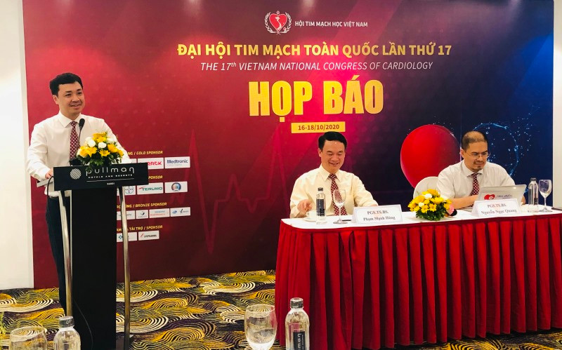 Quang cảnh buổi họp báo.