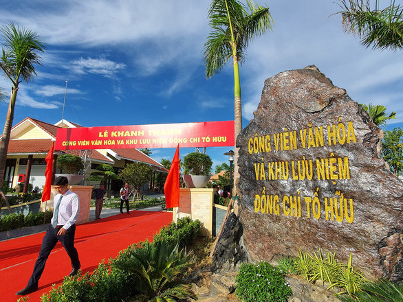 Công viên văn hóa và khu lưu niệm nhà thơ Tố Hữu được khánh thành sáng 2-10 - Ảnh: PHƯỚC TUẦN