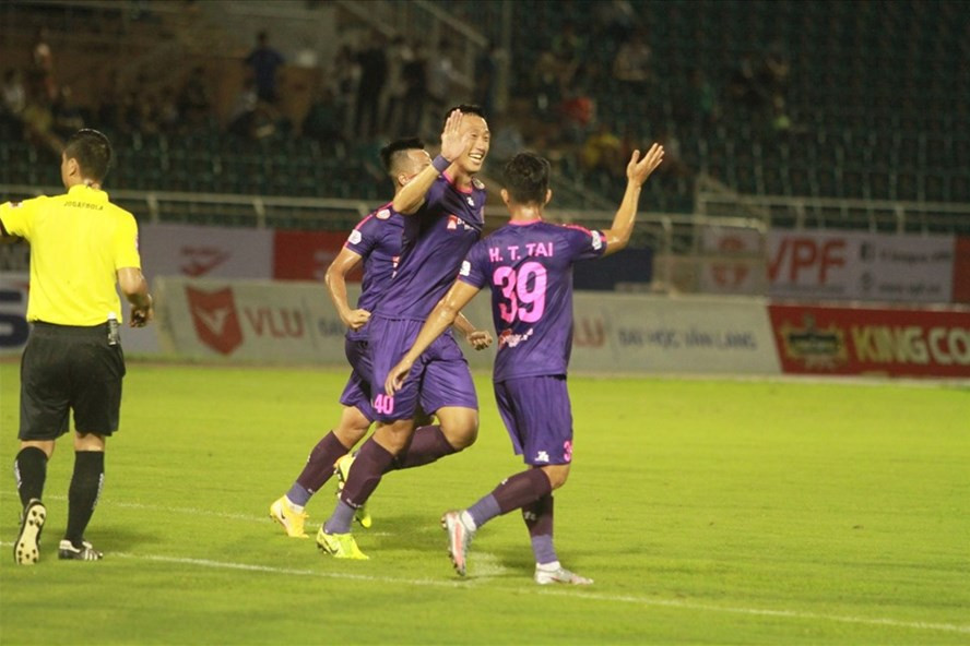 Đội Sài Gòn có chiến thắng trước Hồng Lĩnh Hà Tĩnh để bắt đầu giai đoạn 2 rất thuận lợi. Ảnh: Thanh Vũ.