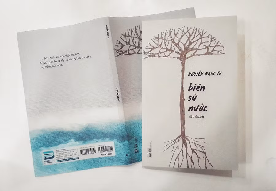 'Biên sử nước' do NXB Phụ Nữ.