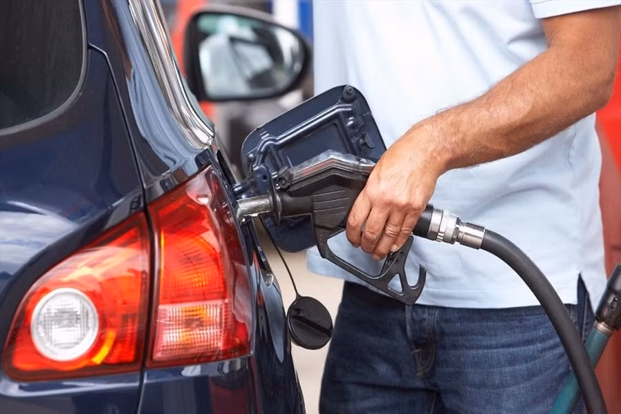 Những mẫu xe đời mới thường mang lại khả năng tiết kiệm nhiên liệu hiệu quả. Ảnh minh họa: Caranddriver