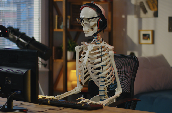 Lối sống ít vận động lành mạnh có thể gây yếu, còi, teo xương ẢNH MINH HỌA: SHUTTERSTOCK