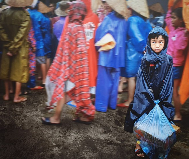  Tuổi thơ vùng lũ Quảng Trị - Ảnh: Trần Thế Phong