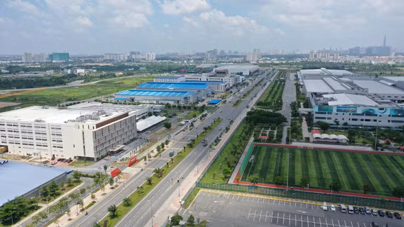 Những đầm lầy Bưng sáu xã nay đã thành Khu công nghệ cao quận 9 - Ảnh: TỰ TRUNG