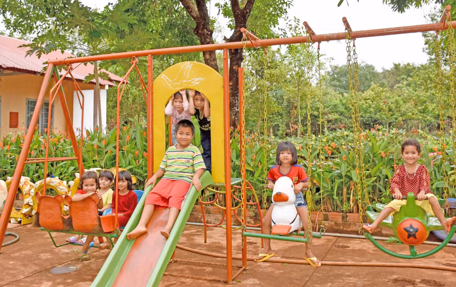 Phong trào khuyến học, khuyến tài trong vùng đồng bào DTTS góp phần nâng cao dân trí. Ảnh: Trần Dung