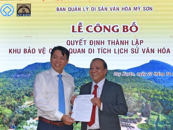 Lễ trao quyết định thành lập Khu bảo vệ cảnh quan di tích lịch sử văn hóa Mỹ Sơn