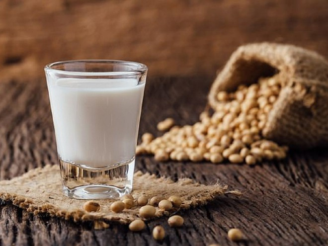 Đậu nành có thể giúp giảm cholesterol trong máu và mang lại nhiều lợi ích sức khỏe khác ẢNH MINH HỌA: SHUTTERSTOCK