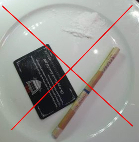 Đồ (ma túy tổng hợp) của dân “bay lắc” - Ảnh: TÙNG NGUYỄN