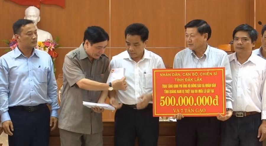 Tại Kol tum Tại Kol tum