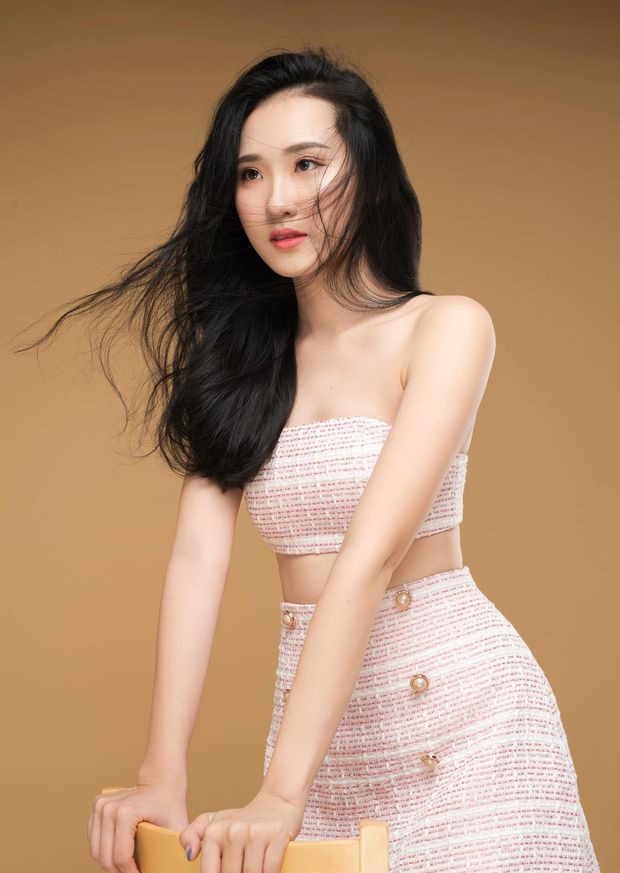 Pham Cẩm Nhi từng là thí sinh Hoa hậu Việt Nam 2018 và Miss World Việt Nam 2019. Khi những hình ảnh của Cẩm Nhi xuất hiện trên Fanpage Hoa hậu Việt Nam xuất hiện nhiều người kỳ vọng vào Cẩm Nhi và cho rằng cô đã đạt tới độ “chín” về cả nhan sắc và kinh nghiệm. Ảnh: NVCC.