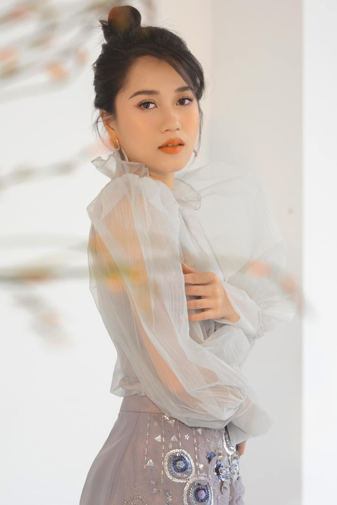 Là một diễn viên hài được yêu mến, Lâm Vỹ Dạ còn khiến nhiều người ngưỡng mộ bởi cuộc sống hôn nhân hạnh phúc ẢNH: FBNV