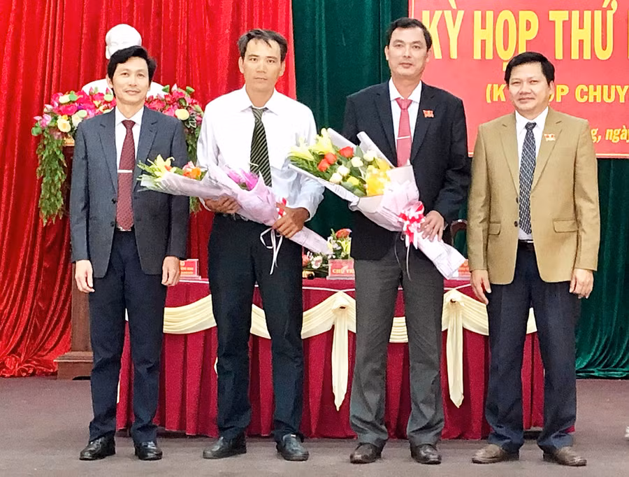  Ông Nguyễn Văn Dũng được bầu làm Chủ tịch UBND huyện Kbang. Ảnh: Lê Nam