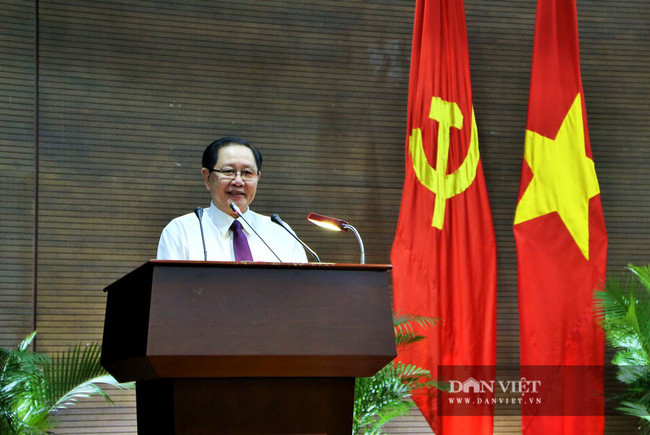 Bộ trưởng Lê Vĩnh Tân phát biểu tại Lễ Công bố quyết định nhân sự của Thủ tướng Chính phủ chiều 1/10. Bộ trưởng Lê Vĩnh Tân phát biểu tại Lễ Công bố quyết định nhân sự của Thủ tướng Chính phủ chiều 1/10.