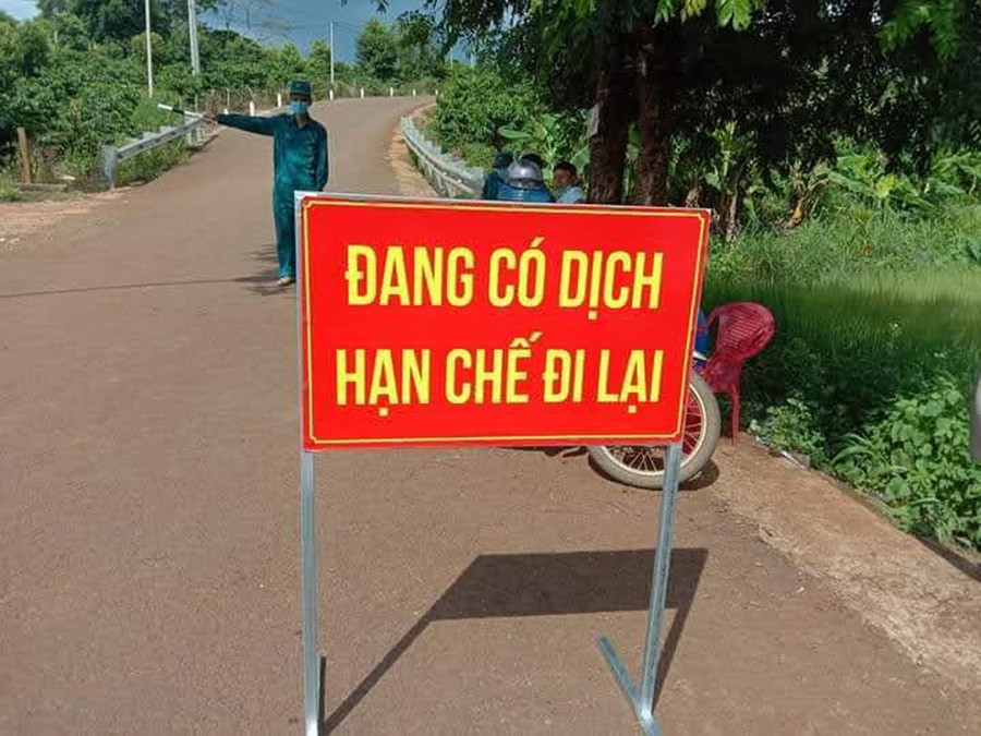 Chốt kiểm dịch bạch hầu trên địa bàn huyện Chư Păh. Ảnh: Lê Hải Chốt kiểm dịch trên địa bàn huyện Chư Păh. Ảnh: Lê Hải
