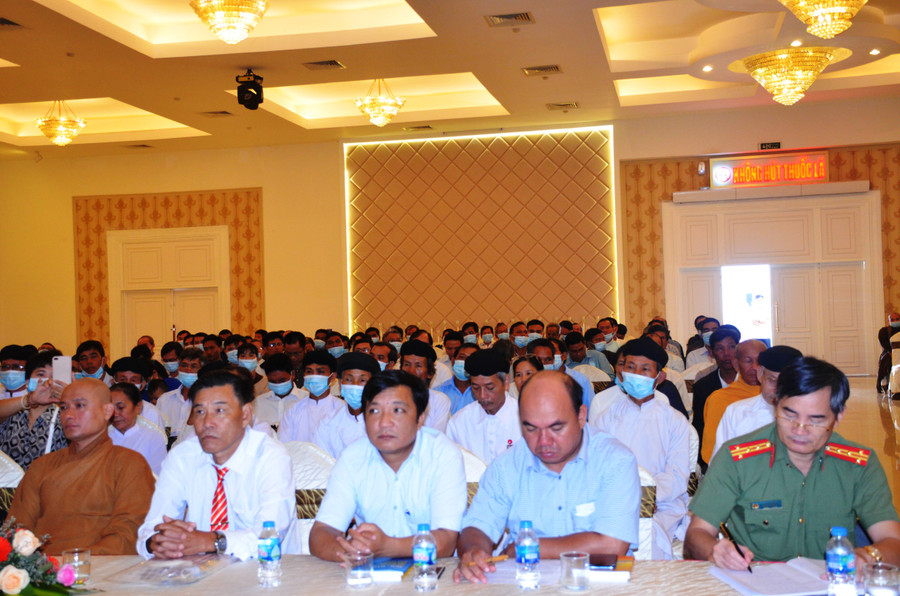 Lãnh đạo một số sở, ngành và đại biểu tham dự hội nghị. Ảnh: Vĩnh Hoàng Lãnh đạo một số sở, ngành tham dự lớp phổ biến. Ảnh: Vĩnh Hoàng