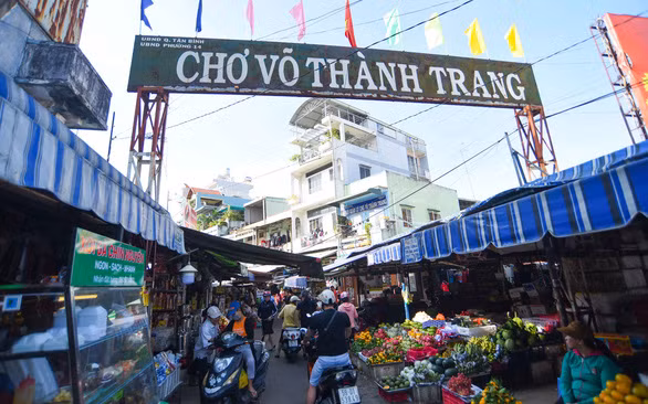 Chợ Bà Quẹo xưa nay đã thành chợ Võ Thành Trang - Ảnh: QUANG ĐỊNH